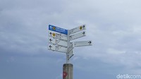  Inilah Okinawa Churaumi Aquarium. Berada di aera 10 ribu meter persegi, Okinawa Churaumi Aquarium menjadi salah satu taman hiburan laut terbesar dunia (Masaul/detikTravel) 