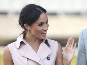5 Baju untuk Tampil Elegan Seperti Meghan Markle Versi Lebih Terjangkau