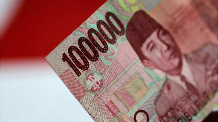 Seberapa sering kepala negara merelakan gajinya dipangkas?