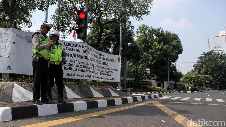Anies Klaim Kualitas Udara Makin Baik karena Ganjil Genap Anies Klaim Kualitas Udara Makin Baik karena Ganjil Genap