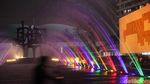 Air Mancur Warna-warni Percantik Gedung DPR