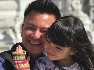 So Sweet! Hangatnya Kebersamaan Putri Denada dan sang Ayah