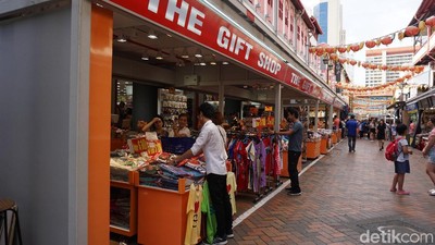 Foto: Kalap Belanja di Chinatown Singapura