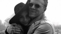 Namun Emily melabuhkan hatinya kepada Sebastian Bear-McClard. Dok. Instagram/emrata