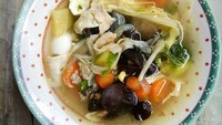 Kalau lihat sajian sup ini, mau dimakan pakai nasi atau pun tidak sama enaknya. Foto: Instagram @bandarasa Foto: Istimewa