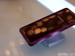 Potret Peluncuran Ponsel Termahal Oppo di Jakarta