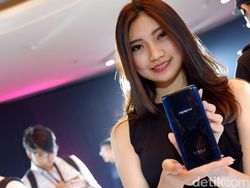 Potret Peluncuran Ponsel Termahal Oppo di Jakarta