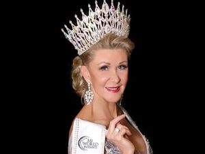 Nenek Cantik 60 Tahun Jadi Pemenang Ms World 2018