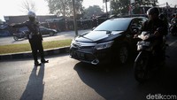 Uji coba perluasan ganjil-genap digelar hingga 31 Juli dengan waktu yang lebih panjang yakni dari pukul 06.00 WIB sampai 21.00 WIB.