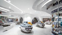 Toko buku yang tampak futuristik ini ada di salah satu kota kuno paling terkenal di China, yaitu Xian. Inhabitat.com/CreatAR Images.