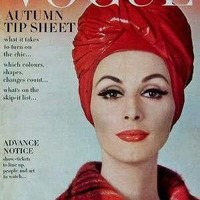 Kreasi scarf yang mereka pakai cukup beragam mulai dari turban hingga bentuk ciput ninja yang kini populer di Indonesia. Gaya scarf yang para model pakai ini sepertinya masih bisa dipakai di tahun 2018. Foto: Istimewa