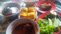Cicip Gabus Pucung Khas Betawi di 5 Tempat Ini