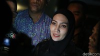 Dia diperiksa sebagai saksi terkait kasus suap yang menjerat Gubernur Aceh nonaktif Irwandi Yusuf.