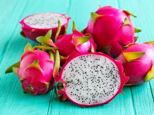 Buah Naga Mending Dimakan Segar atau Dibikin Jus? Pakar Gizi Menjawabnya