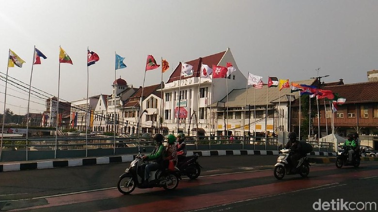 Bendera Bertiang Bambu di DKI, Pengamat: Hormati yang Punya Negara Bendera Bertiang Bambu di DKI, Pengamat: Hormati yang Punya Negara