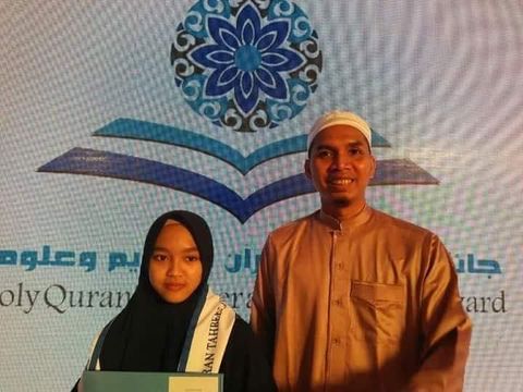Hasna Shofwatul, peraih juara 3 MTQ Internasional.