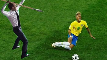 Ternyata alasan Neymar suka guling-guling karena ulah Macron. Foto: 9GAG