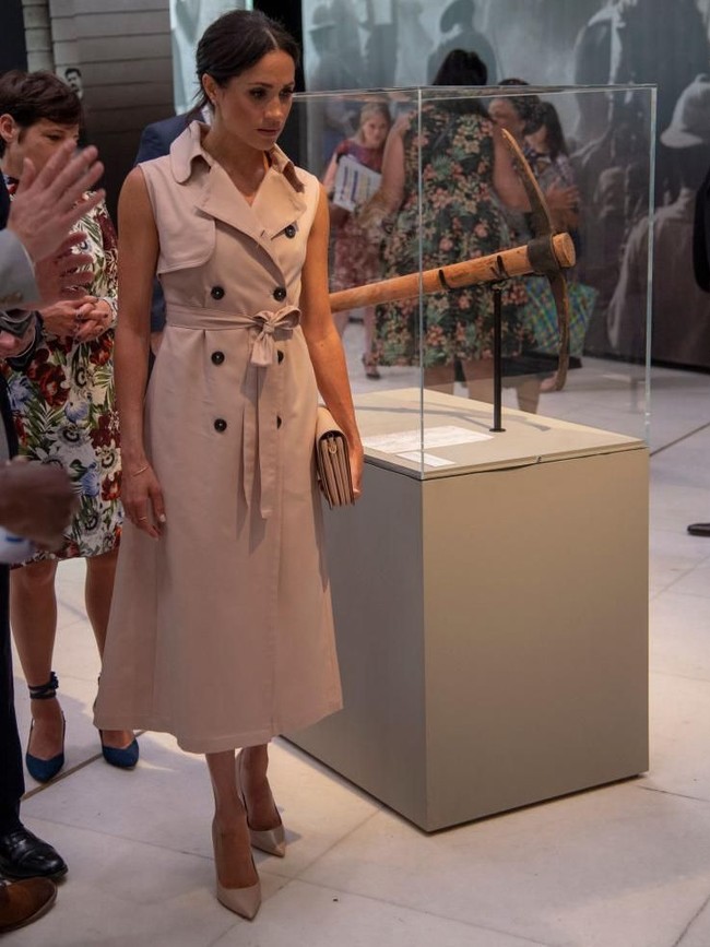 Nina sangat mengapresiasi pilihan Meghan sebagai bentuk dukungan kepada desainer Kanada. Sungguh sebuah kehormatan bagi saya menjadi desainer ready-to-wear Kanada pertama yang karyanya dipakai Meghan sejak pernikahannya, lanjut Nonie. (Foto: Getty Images)