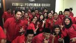 Gaya Metal Tina Toonita, Caleg PDIP DPRD DKI