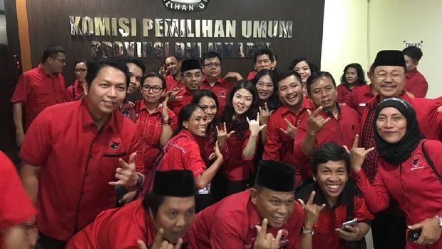 Siap Jadi Wakil Rakyat DKI, Tina Toonita Ingin Bantu Banyak Orang