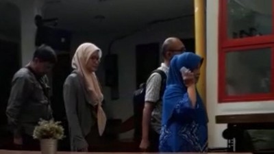 Detik-detik Koruptor yang Juga Istri Bupati Mukomuko Ditangkap