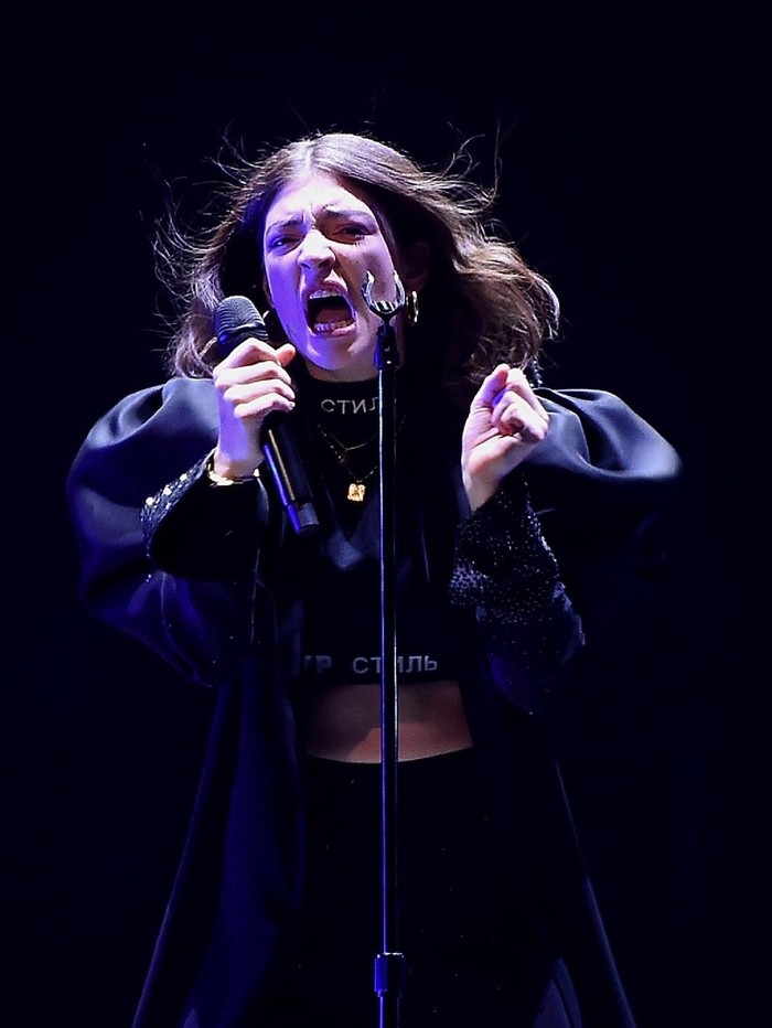 Lorde NEW YORK, NEW YORK - APRIL 04: Lorde Performs at Melodrama World Tour at Barclays Center on April 4, 2018 in New York City. (Photo by Nicholas Hunt/Getty Images)