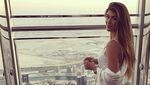 Foto: Liburannya Presenter Cantik Inggris, Amy Willerton