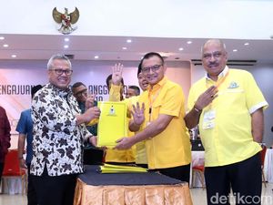 Partai Golkar dan Partai Berkarya Daftar Bacaleg ke KPU