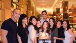 Gantengnya Mischa Chandrawinata Saat Kulineran Bareng Pacar dan Kembarannya