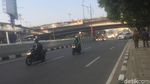 Penampakan Perempatan Mampang Saat Uji Coba Ganjil Genap