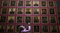Traveler yang datang bukan dari Rusia dan Belarusia akan dikenakan biaya sekitar Rp 68.000 per orangnya. (REUTERS/Henry Romero)