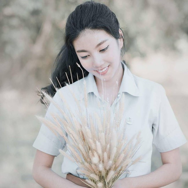 Wanita asal Thailand ini menjalani operasi plastik karena merasa wajahnya seperti monster. Setelah menjalani operasi plastik, ia mengaku bisa menjalani hidup dengan wajahnya yang baru. Foto: Instagram