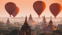 Kuil-kuil Bagan merupakan salah satu peninggalan masyarakat Burma (Myanmar) kuno yang berfungsi sebagai kuil peribadahan umat Budha dan terletak di tengah kota Myanmar kuno. Bangunan ini didirikan pada abad ke-11 dan abad ke-12 Masehi. Istimewa/Pinterest.