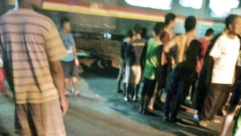 Kecelakaan di Perlintasan KA Tambora Jakbar, 1 Orang Tewas Kecelakaan di Perlintasan KA Tambora Jakbar, 1 Orang Tewas