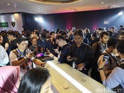 Potret Peluncuran Ponsel Termahal Oppo di Jakarta