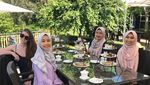 Mengintip Gaya Ngeteh Nurul Shamsul, Gadis Berhijab Pertama di Miss Universe New Zealand