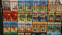 Salah satunya adalah kartu pos dengan tema aneka petualangan Tintin yang seru (Shinta/detikTravel)