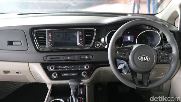 Kia Grand Sedona 