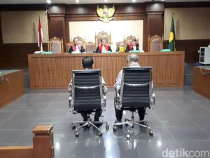 Cagub Sultra dan Walkot Kendari Didakwa Terima Suap Rp 6,7 M
