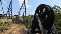 Pertamina mengubah kawasan yang tampak kotor dan tak terurus itu menjadi kawasan wisata baru bersama Pemerintah Kabupaten Bojonegoro sebagai Pusat Wisata Migas pertama di Indonesia atau disebut Texas-nya Indonesia. Pool/Pertamina.