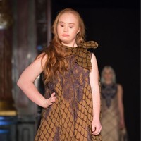 Fashion show Alleira Batik yang mengambil tema La Vie En Rose di Paris Fashion Week 2018. Paris, Prancis. Sabtu [3/3/2018]. Foto: dok. Alleira Batik.