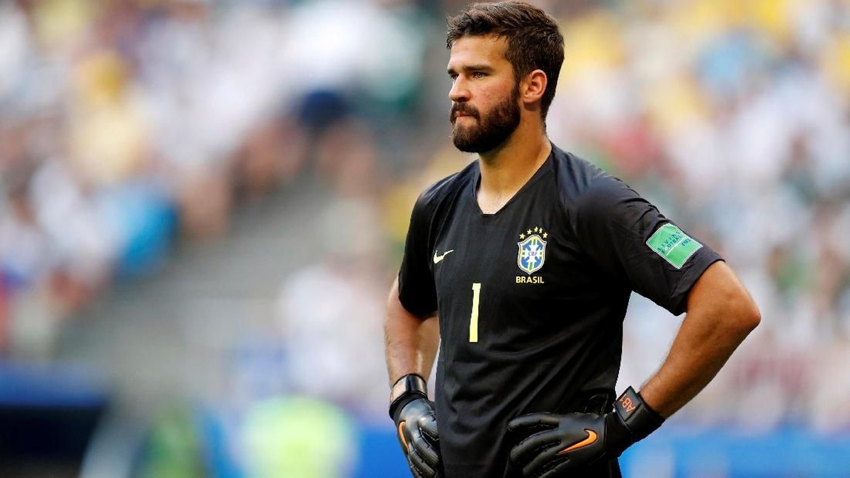 Alisson Becker resmi jadi pemain Liverpool (Foto: Carlos Garcia Rawlins/Reuters)