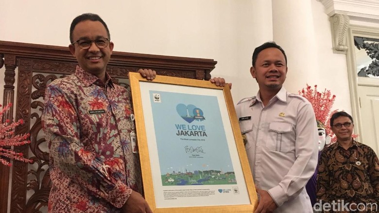 Pemprov DKI Terima Penghargaan Kota Paling Dicintai Tahun 2018 Pemprov DKI Terima Penghargaan Kota Paling Dicintai Tahun 2018