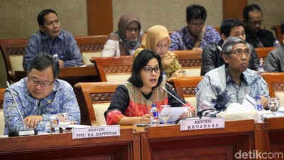 Duet Sri Mulyani dan Kepala Bappenas Rapat di DPR