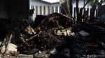 Penampakan Lapak Pedagang yang Hangus Terbakar di Kelapa Gading