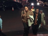 Keuangan Pertamina Seret Gara-gara Tahan Harga BBM?