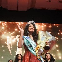 Vashti yang lulus dari Universitas Indonesia dan University of Queensland di Australia dengan gelar Sarjana Sosial (S.Sos) dan Bachelor of Communications (B.Comm) kemudian mengikuti ajang Miss Earth Indonesia 2018. Dan dia keluar sebagai pemenang. Wanita 23 tahun ini pun menjadi wakil Indonesia di ajang Miss Earth 2018 yang akan digelar pada November mendatang. Dan karena keikutsertaannya pada ajang Miss Earth Indonesia ini Vashti dicopot gelarnya. Dengan mengikuti ajang sejenis, dia melanggar kontrak Puteri Indonesia. Foto: Instagram, Yayasan Puteri Indonesia