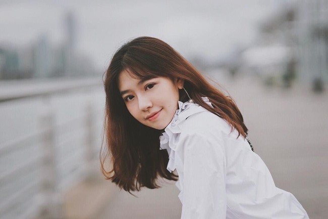 Banyak netizen terutama pria kagum pada sosok Cindy Huan yang imut dan memiliki kulit putih mulus. Foto: Instagram