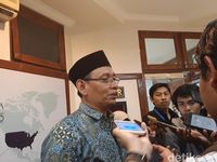 Rektor Unair Prof Mohammad Nasih