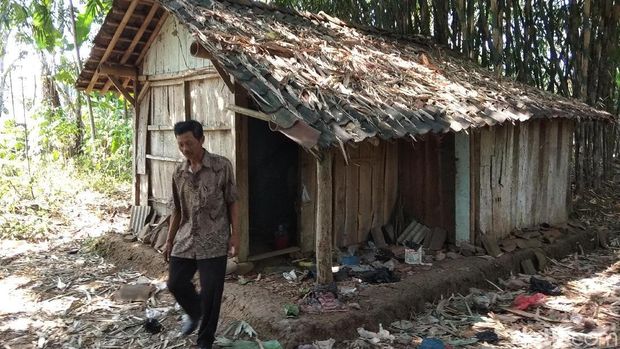Jompo dan Sendiri, Mbah Marinem Hanya Diurus Tetangga Bergiliran